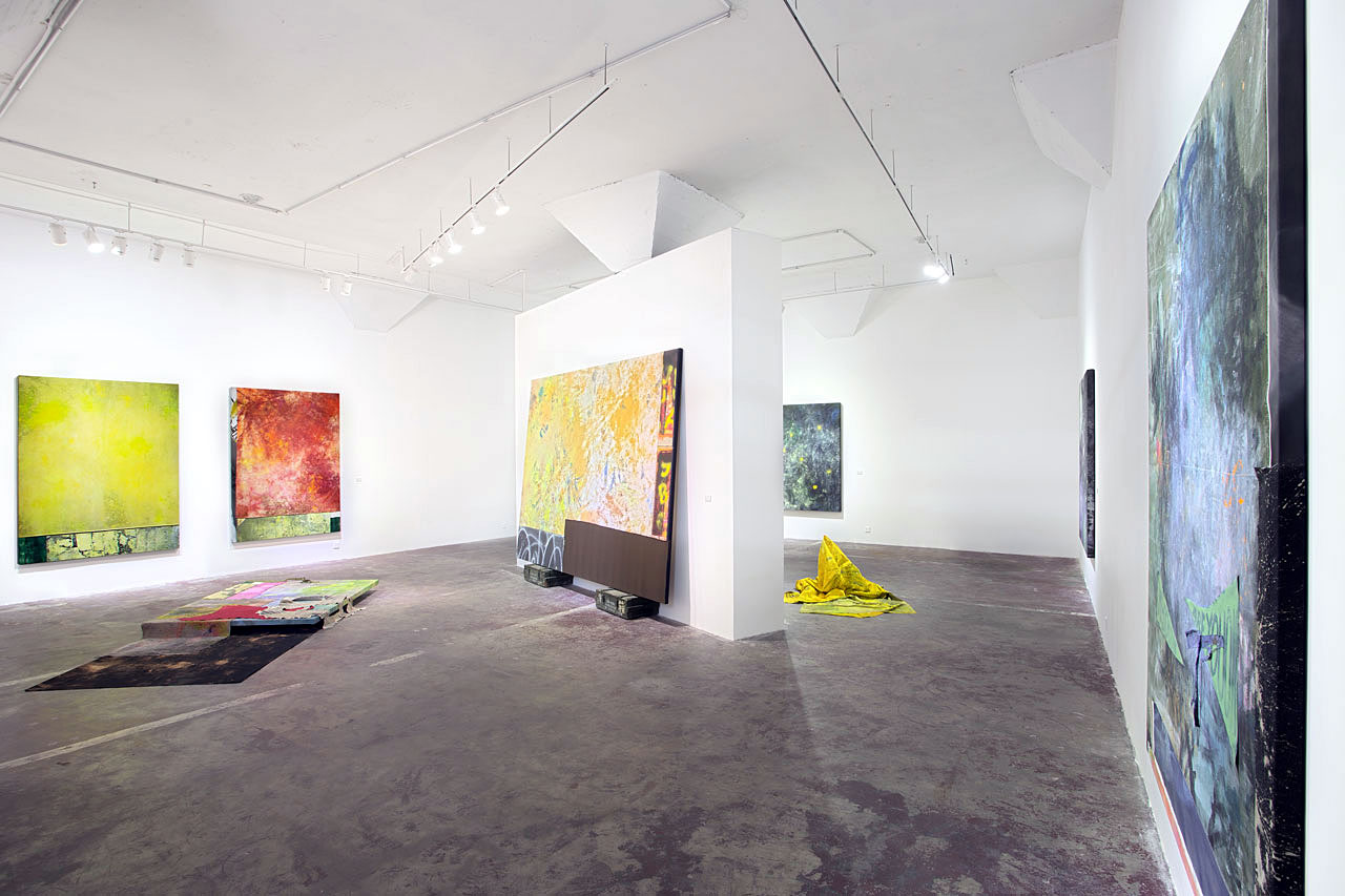 Liu Jian
Dangerous Edge